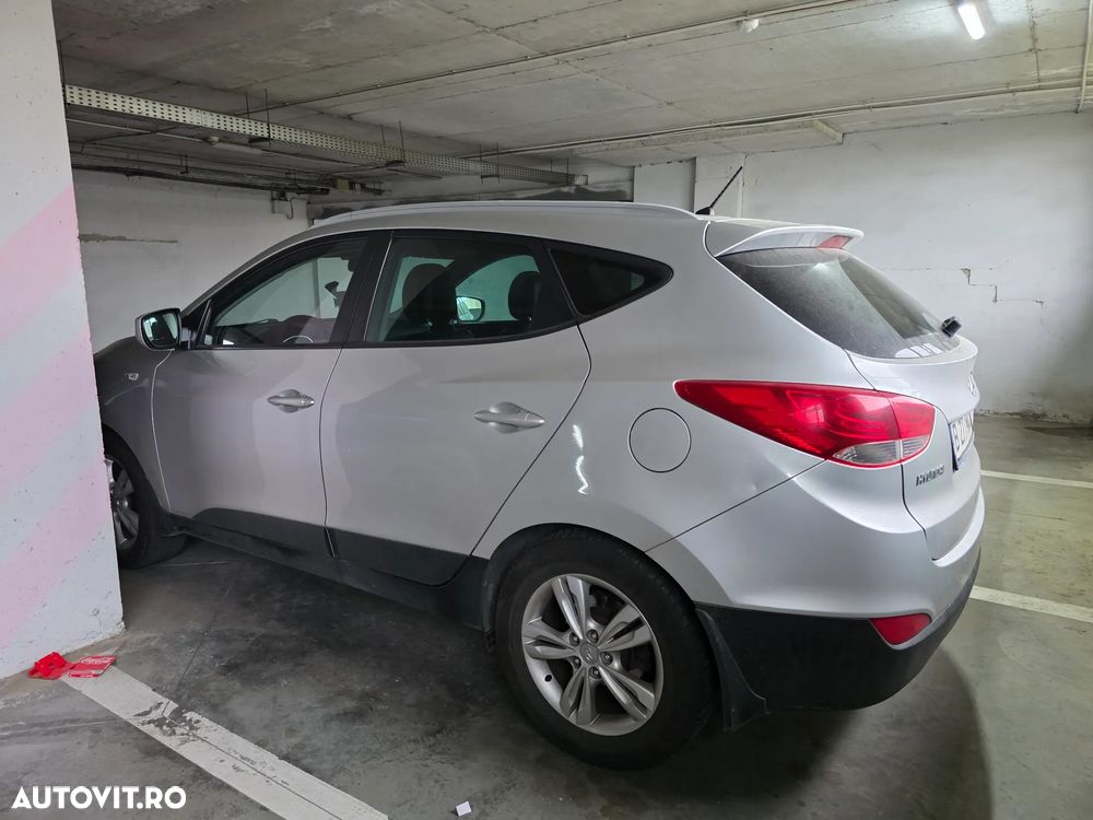 HYUNDAI ix35 2011 — imagine 12