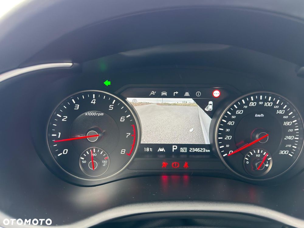 Kia Stinger 3.3 T-GDI V6 GT AWD - 29
