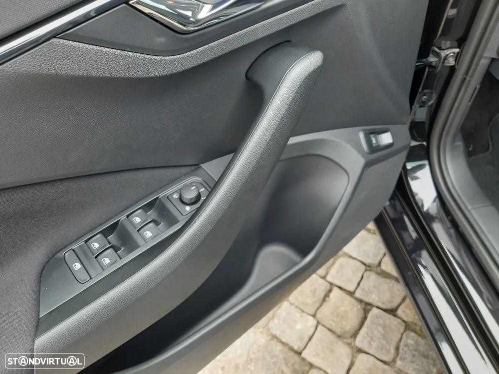 Skoda Scala 1.0 TSI Selection DSG - 17