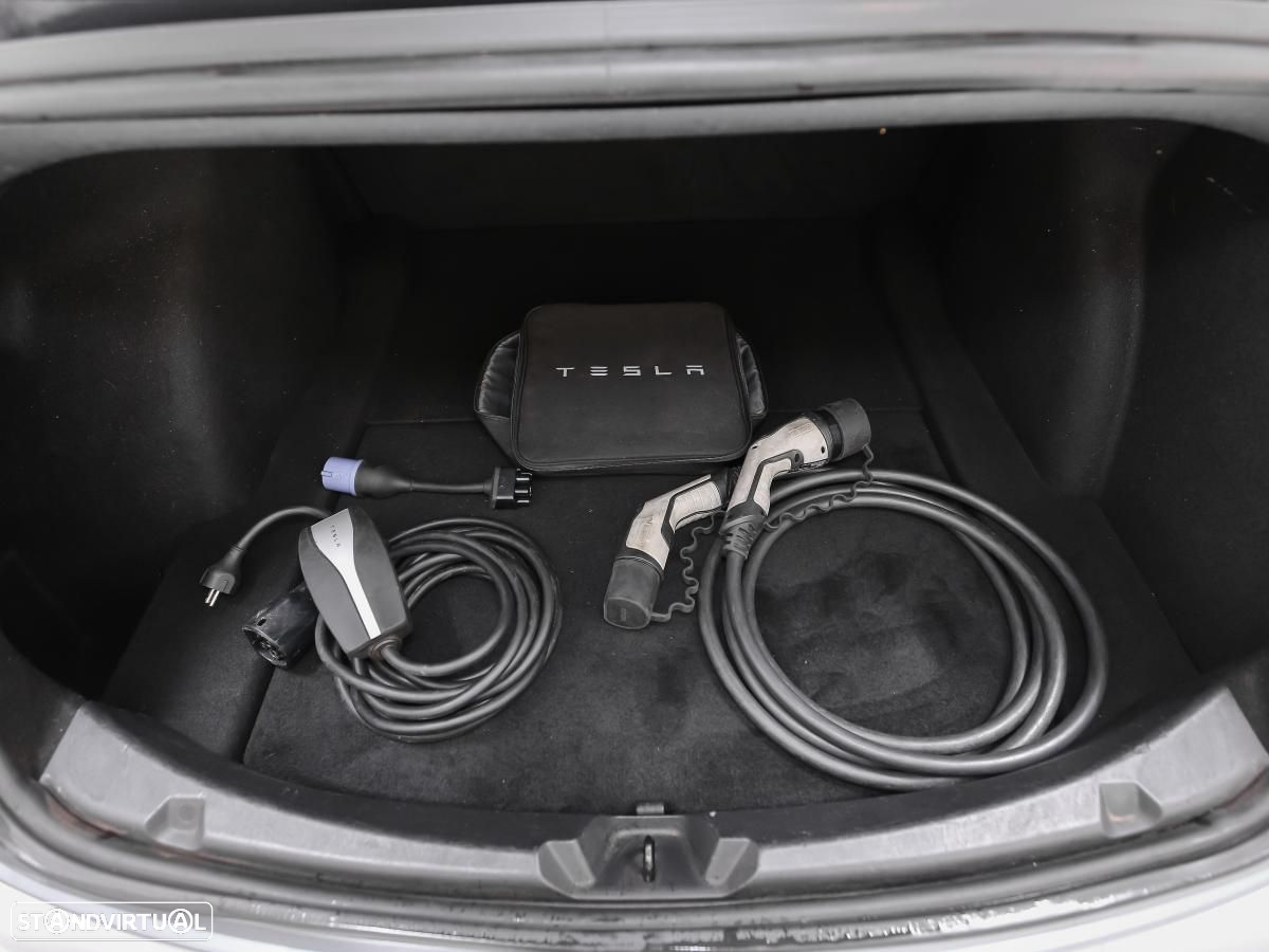 Tesla Model 3 Long-Range Dual Motor AWD - 13