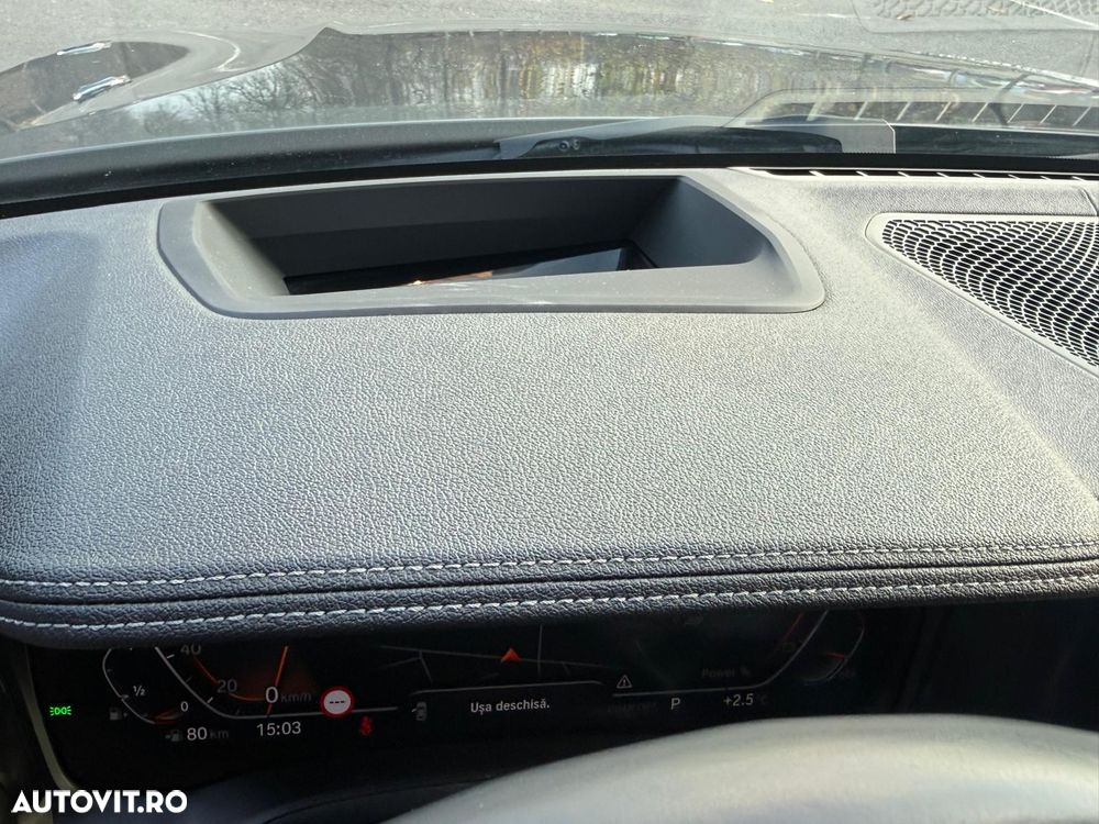 BMW Seria 3 330i xDrive AT - 14