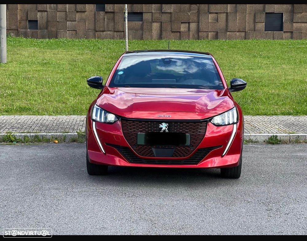 Peugeot 208 - 1