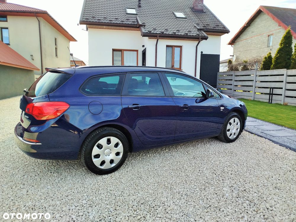 Opel Astra 1.4 Turbo 150 Jahre - 13