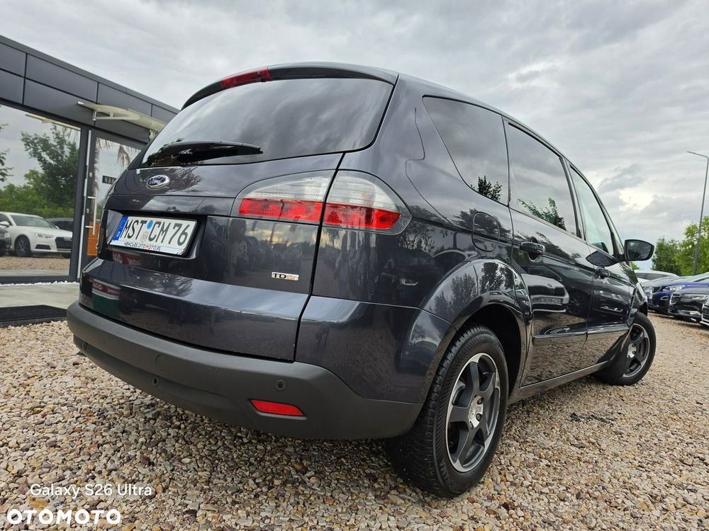 Ford S-Max - 24