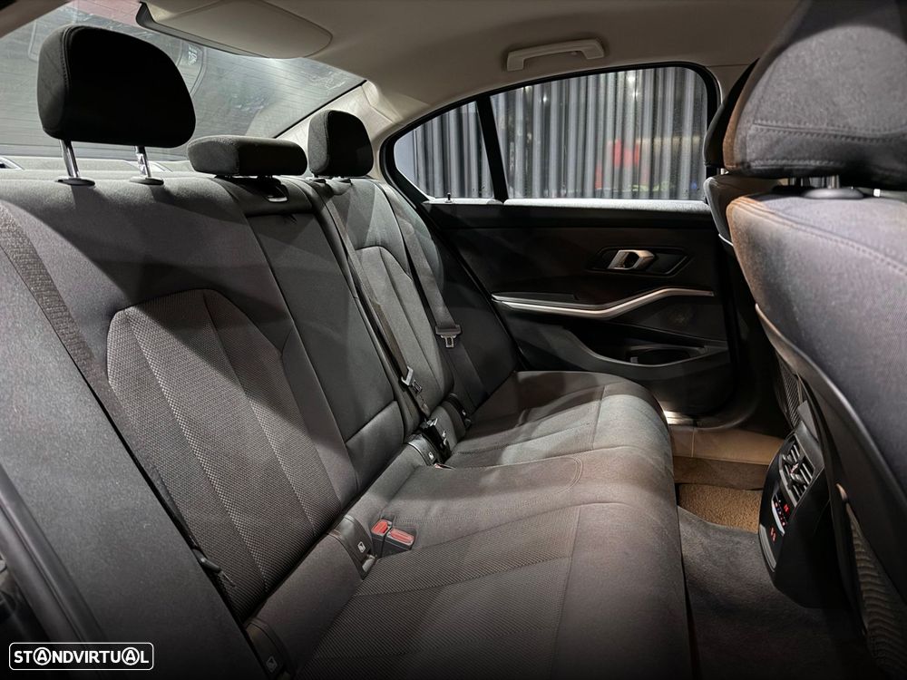 BMW 330 e Corporate Edition Auto - 34