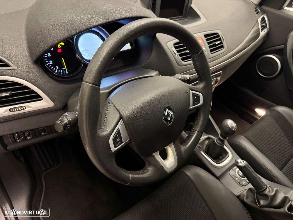 Renault Mégane 1.5 dCi Dynamique S - 16