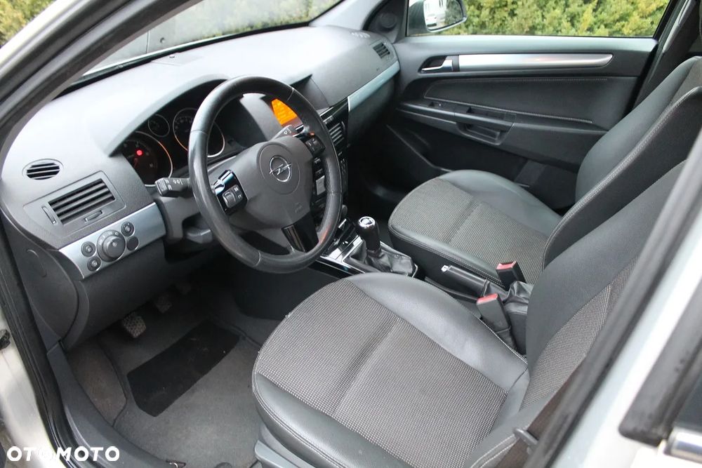 Opel Astra 1.7 CDTI DPF Innovation 110 Jahre - 5