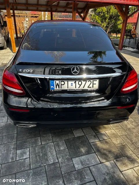 Mercedes-Benz Klasa E 250 9G-TRONIC - 4