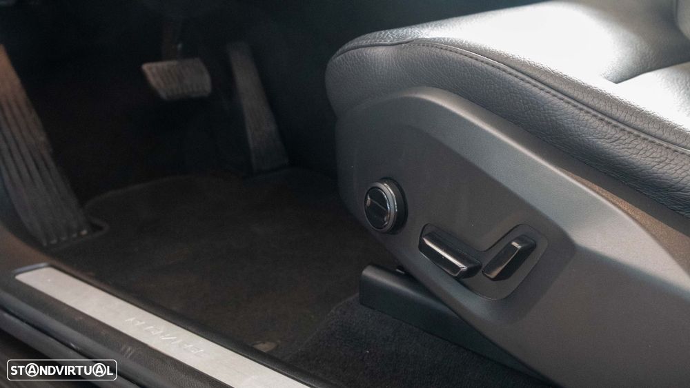 Volvo XC 60 2.0 T6 PHEV Inscription AWD - 11