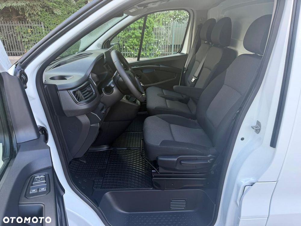 Renault Trafic - 21