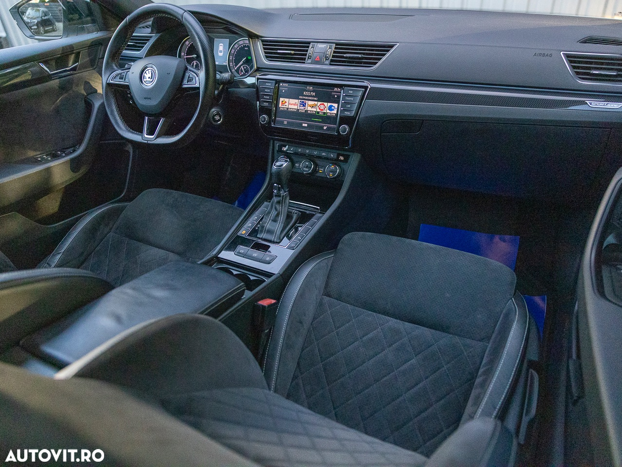 Skoda Superb 2.0 TDI DSG Sportline - 3