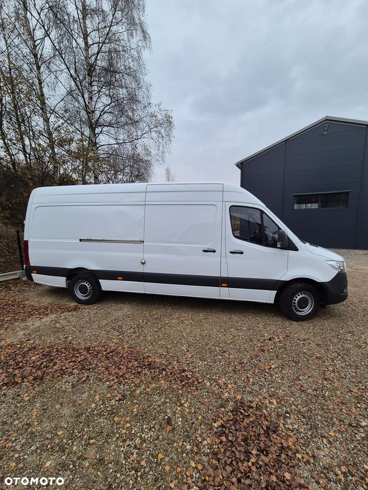 Mercedes-Benz Sprinter - 4