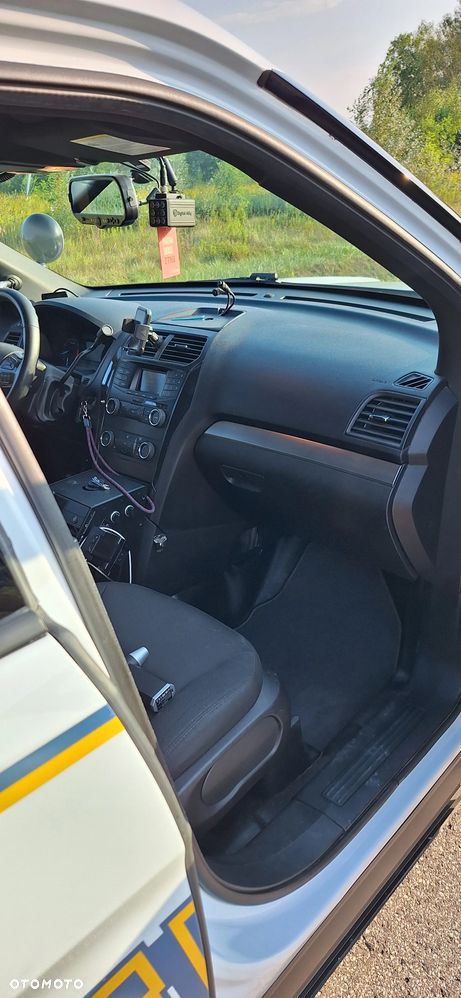 Ford Explorer - 18