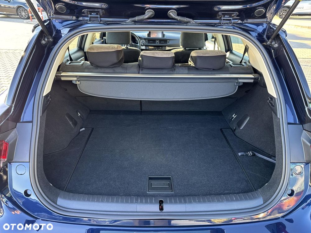 Lexus CT 200h Elegance EU6 - 13