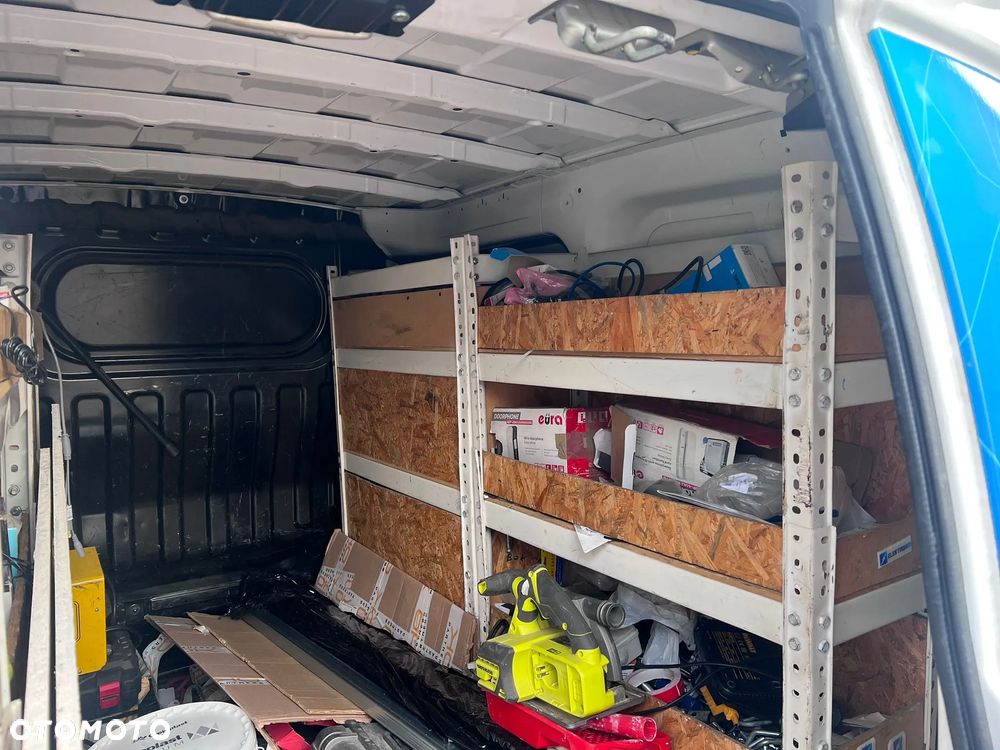 Nissan NV200 - 8