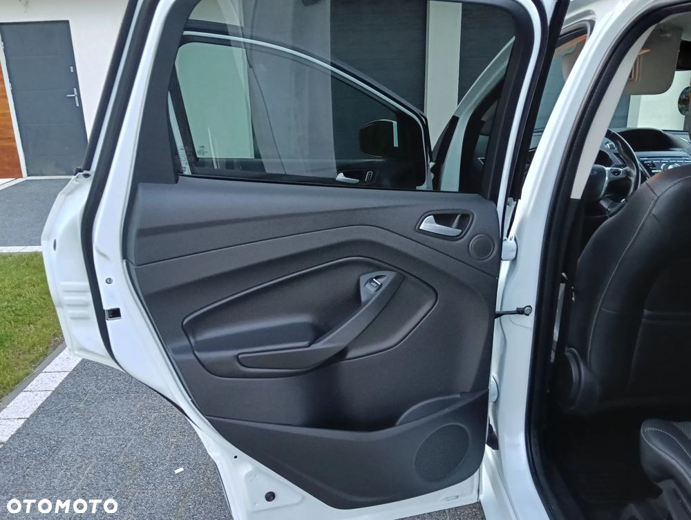 Ford Kuga 2.0 TDCi 4WD Titanium Plus - 15