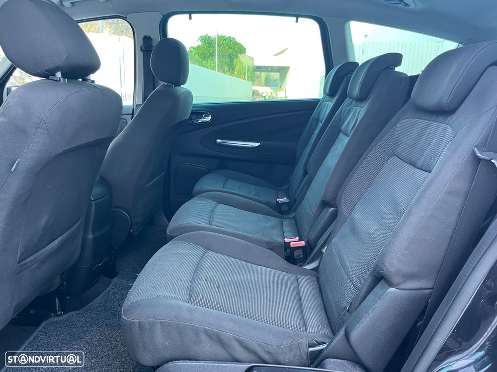 Ford S-Max 1.8 TDCi Titanium 7L - 31