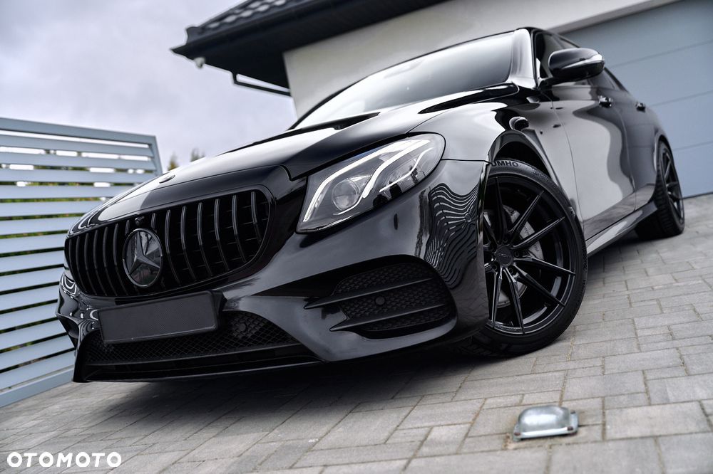 Mercedes-Benz Klasa E 220 d 4-Matic AMG - 39