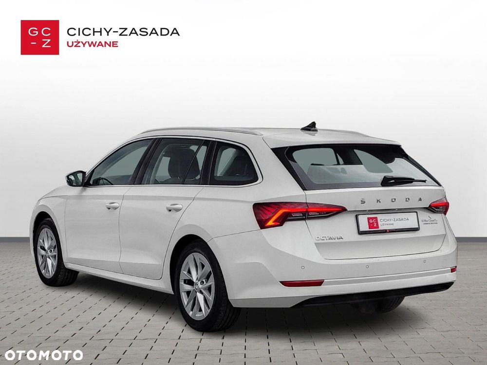 Skoda Octavia 2.0 TDI Style DSG - 3