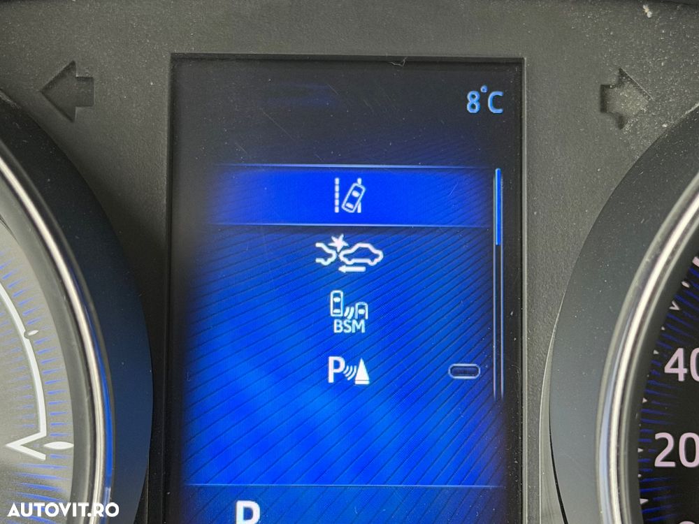 Toyota C-HR Lounge - 24