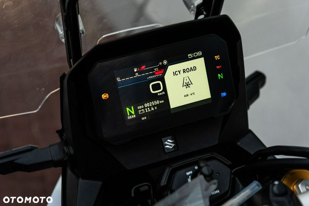 Suzuki DL - 8