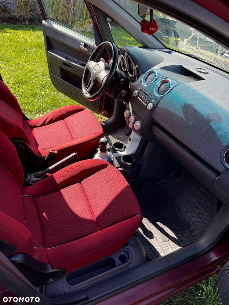 Mitsubishi Colt - 5