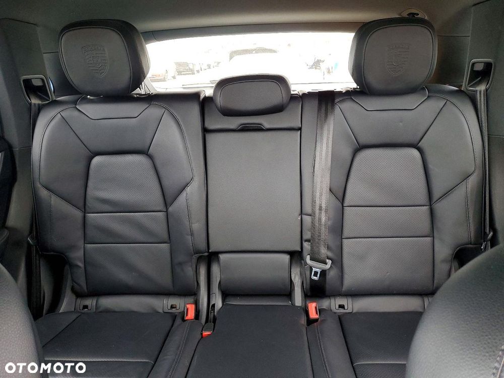 Porsche Cayenne Tiptronic S - 11