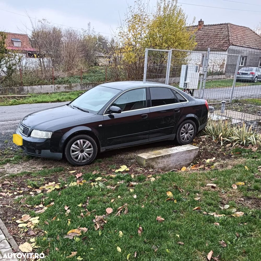 Audi A4 - 1