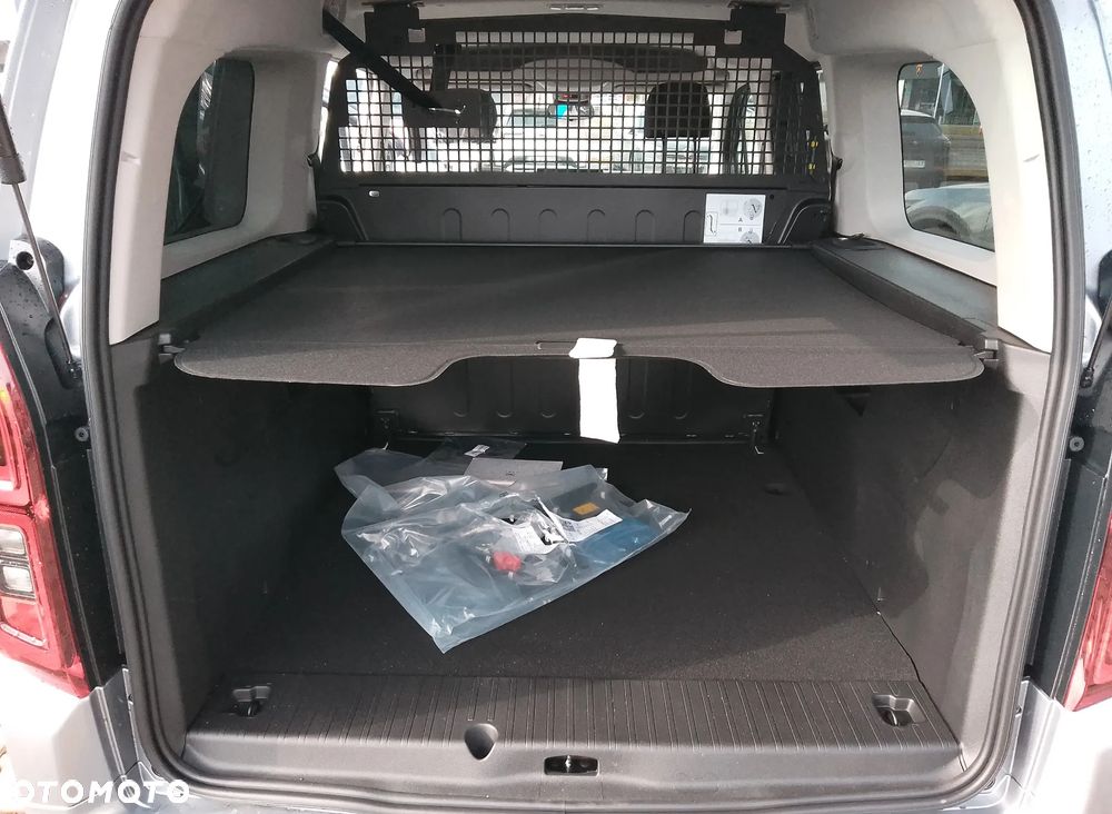 Opel Combo XL 1.5 BlueHDi S&S GS EAT8 - 13
