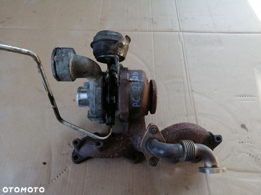 Volkswagen Passat B6 2.0 TDi 140KM BKP turbosprężarka GT1749VA 03G253014H 724830-6 - 3