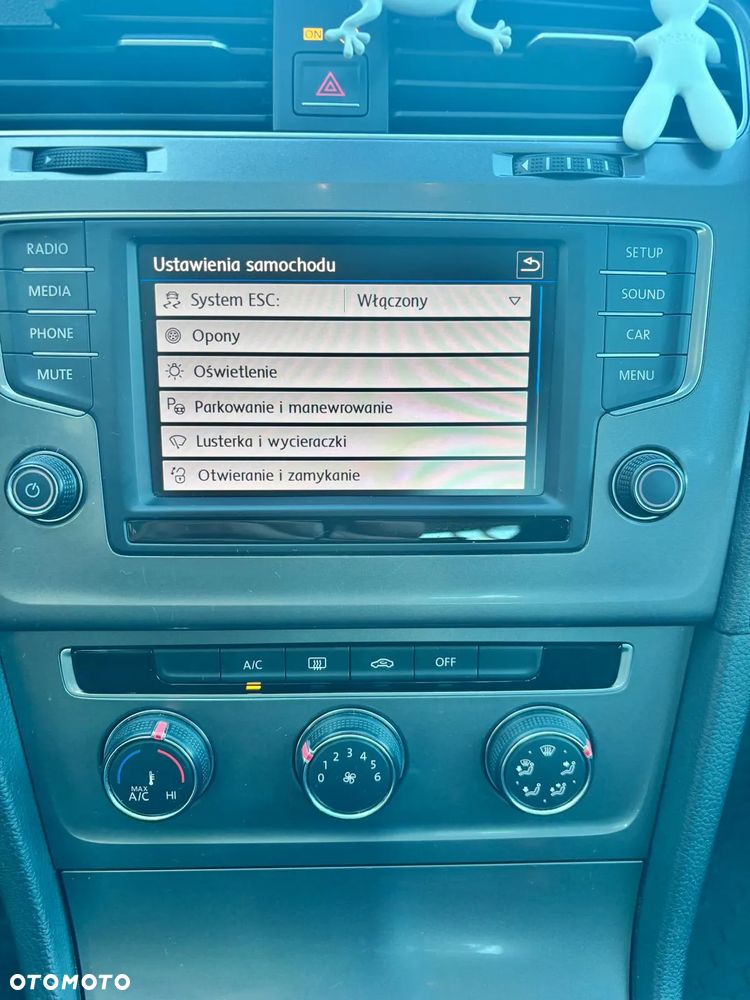 Volkswagen Golf VII 1.6 TDI BlueMotion Trendline - 12