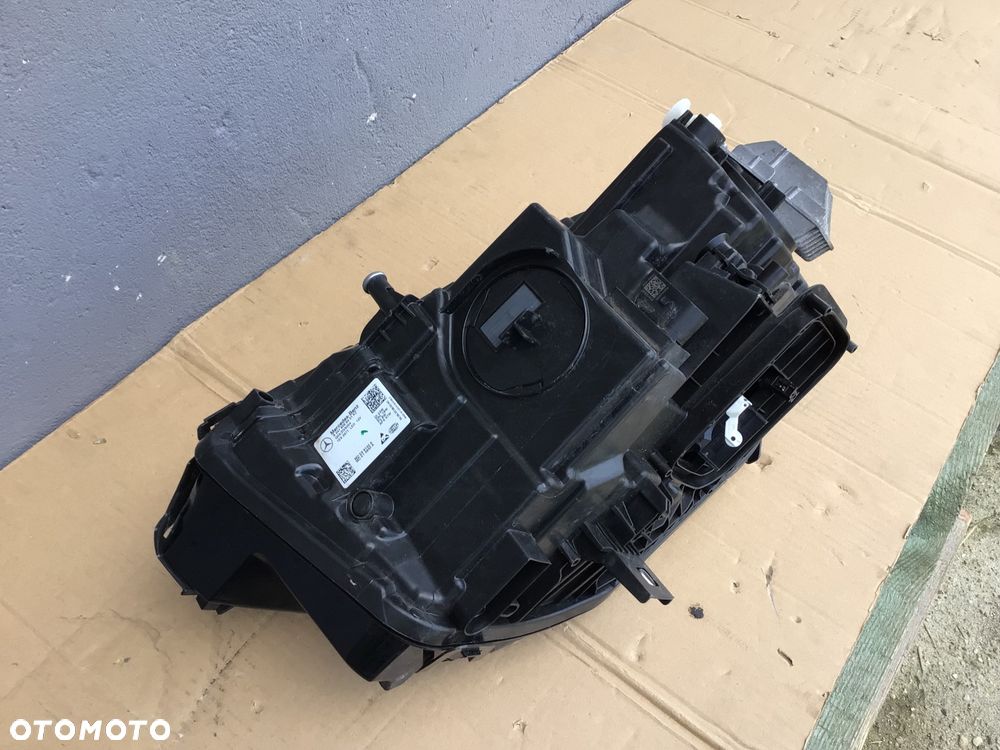 Lampa przednia prawa Mercedes GLA ll 2 W247 Led High Performance - 7