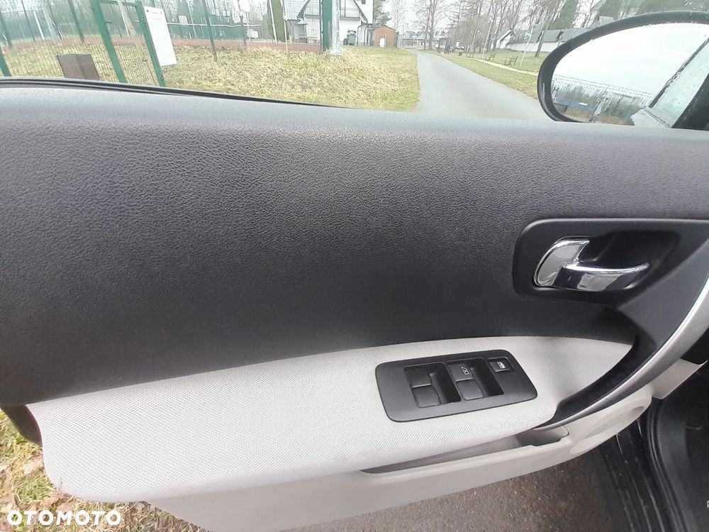 Nissan Qashqai 1.6 dCi DPF 4x4 acenta - 12