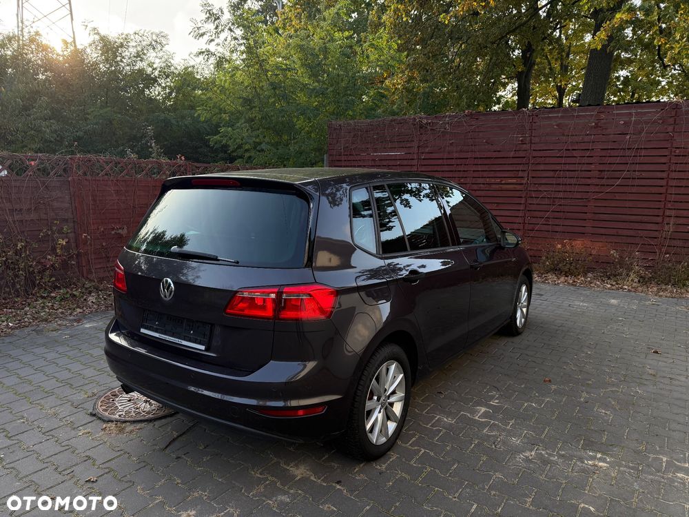Volkswagen Golf Sportsvan 2015 photo 2