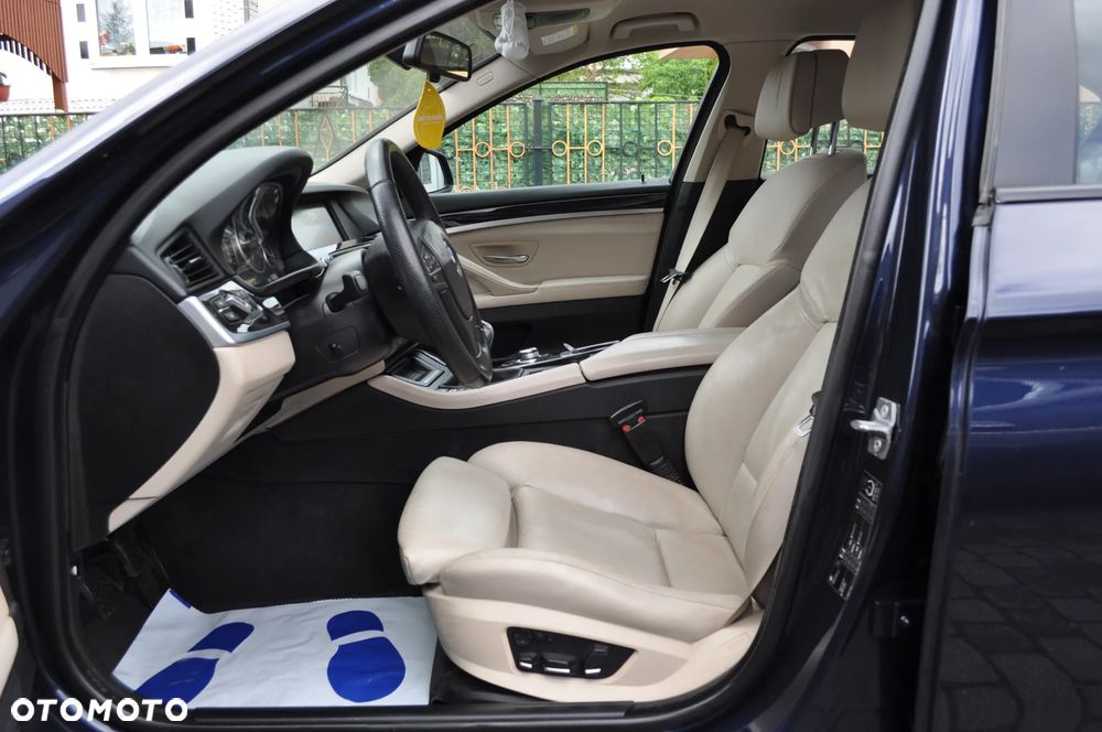 BMW Seria 5 520d Efficient Dynamics Edition - 14