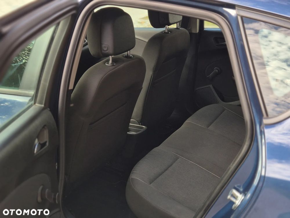Opel Astra 1.6 Design Edition - 19