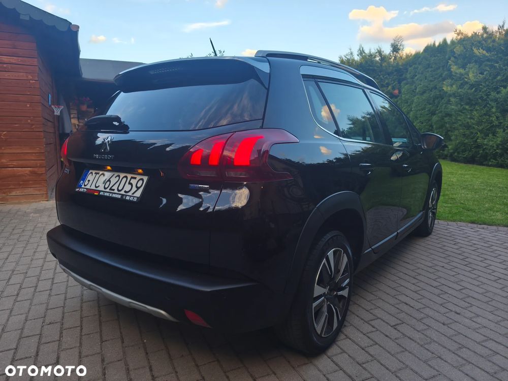 Peugeot 2008 1.2 Pure Tech Allure S&S EAT6 - 5