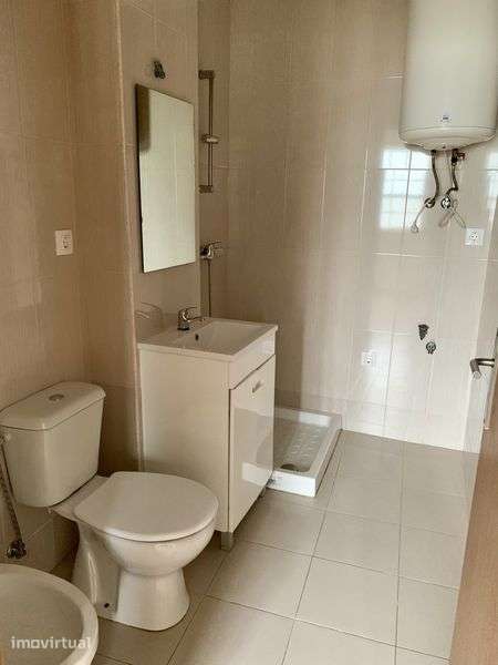 Pequena casa para arrendar - Grande imagem: 4/5