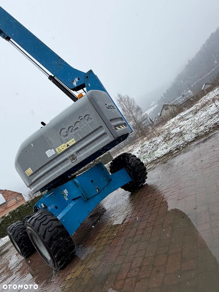 Genie S-45 Zwyżka Podnośnik Teleskopowy terenowy 4x4 wysokość 16 m Silnik DEUTZ. Maszyna jak Nowa z Urzędu Norweskiego Komuny! 2016 rok. Spalinowo- elektryczna Zadbana. Zero luzów wycieków! Okazja! 2 x Sterowanie maszyną góra i dół. Przetwornica gniazdo 220 volt. Poziomowanie oraz obrót kosza! OKAZJA. Aktualna Dekra Do 2027 roku !!! - 38