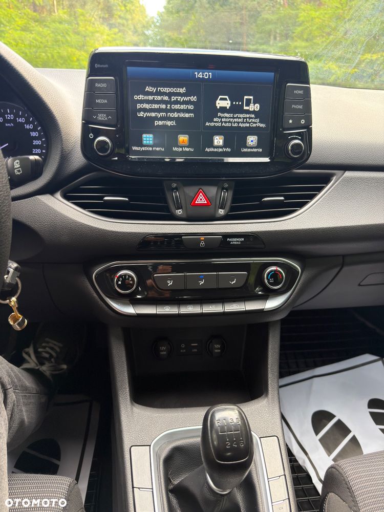 Hyundai i30 1.4 Intro Edition - 14