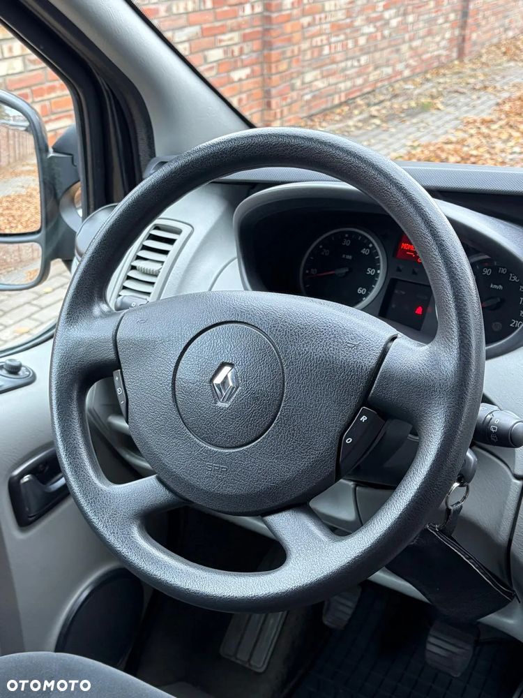 Renault Trafic Grand Passenger Pack Clim - 31