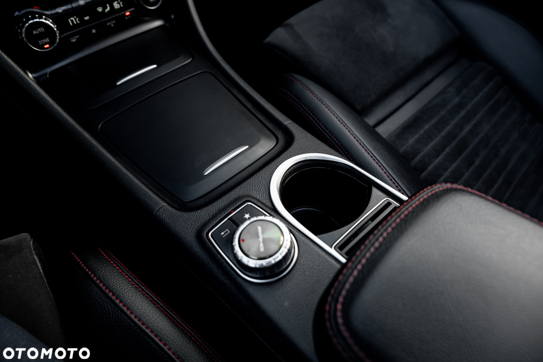 Mercedes-Benz CLA 250 7G-DCT AMG Line - 40