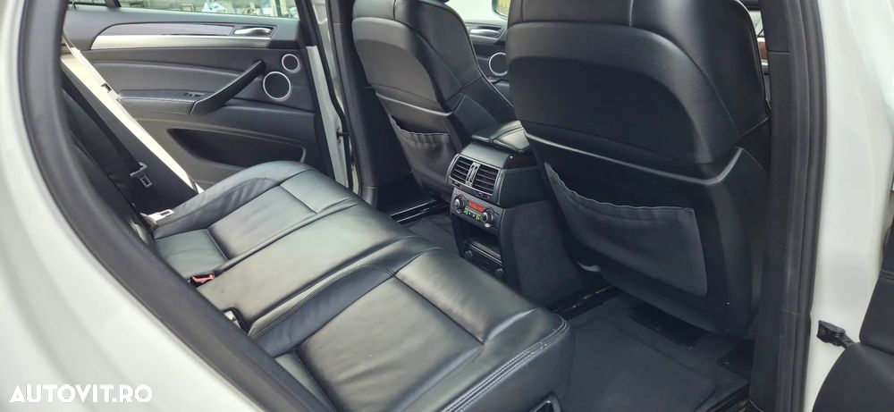 BMW X6 xDrive40d - 27