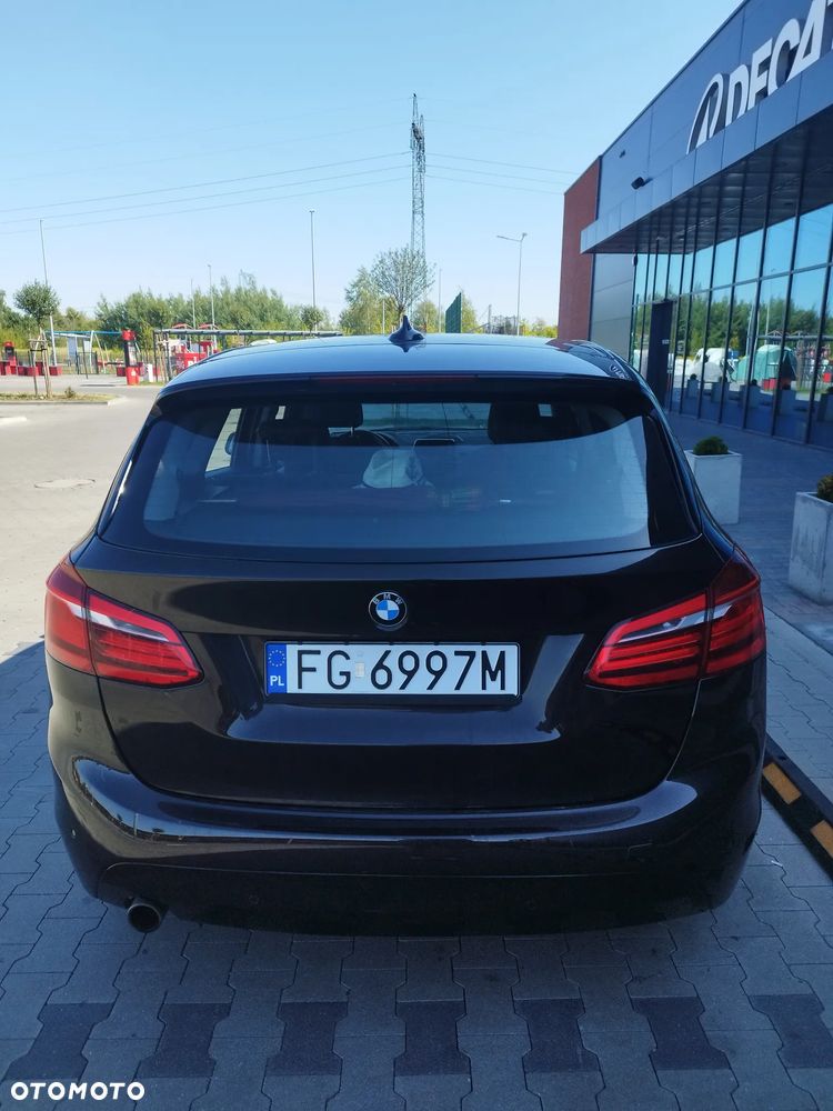 BMW Seria 2 216d - 3