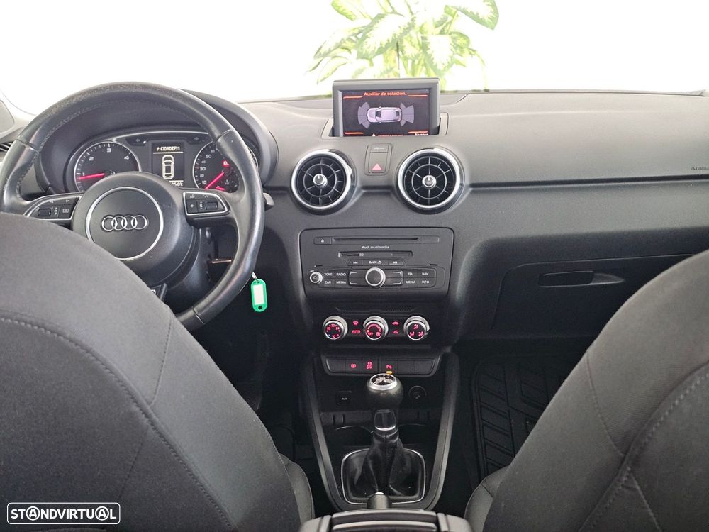 Audi A1 1.6 TDI Attraction - 7