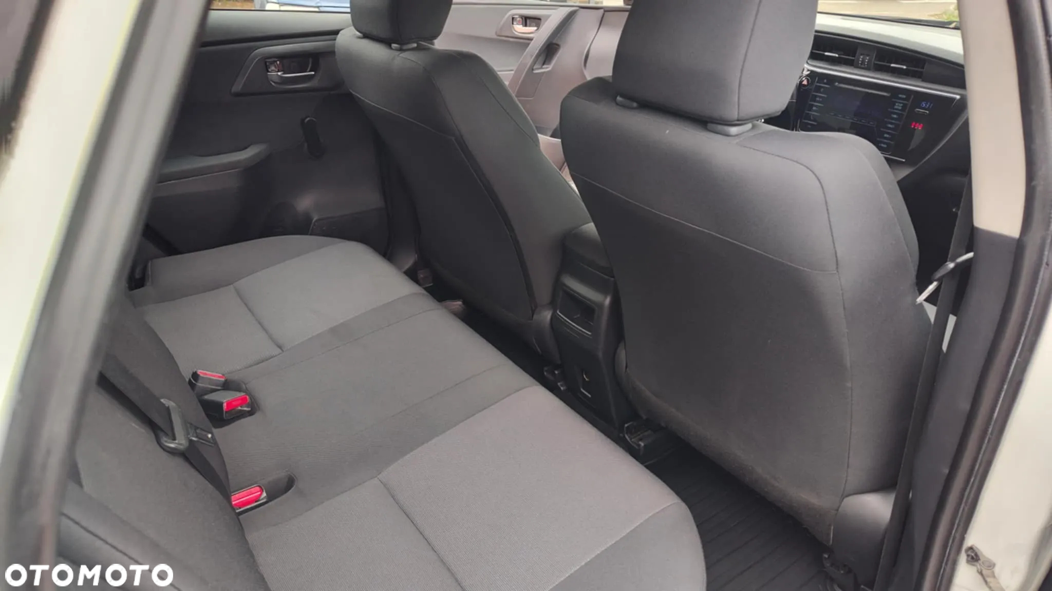 Toyota Auris 1.6 Active - 11