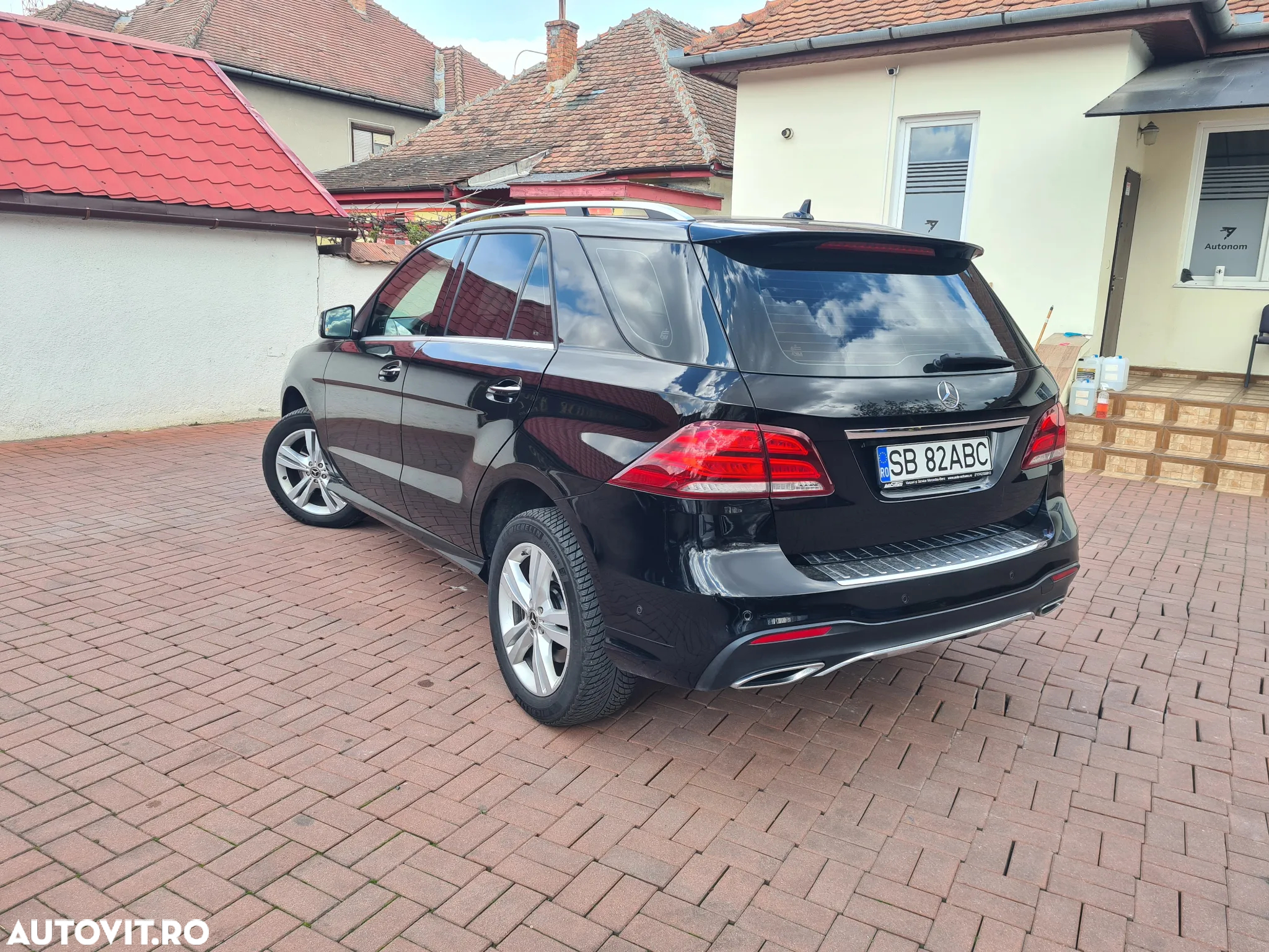 Mercedes-Benz GLE 350 d 4MATIC - 2