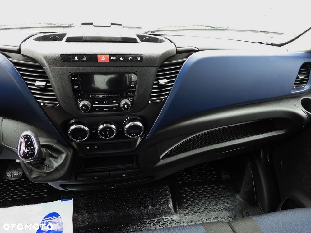 Iveco DAILY 35C18 TEMPOMAT LEDY AUTOMAT HI-MATIC BLIŹNIACZE KOŁA KLIMATYZACJA  180KM - 33