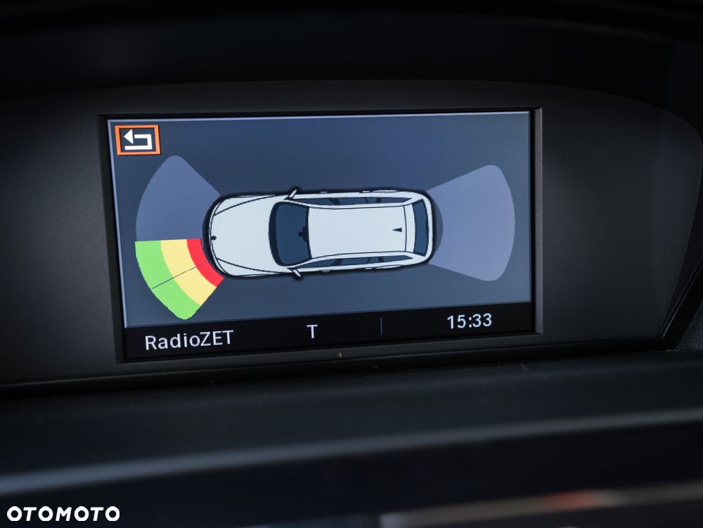 BMW Seria 3 325i Edition Exclusive - 37