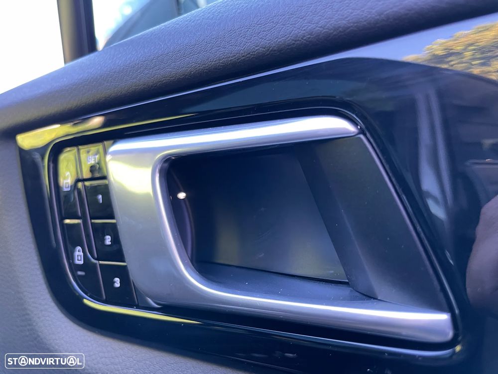 Porsche Cayenne Coupé E-Hybrid - 52